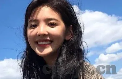 亚洲人妻熟妇-亚洲人妻熟妇，文化、传统与现代交融的独特魅力